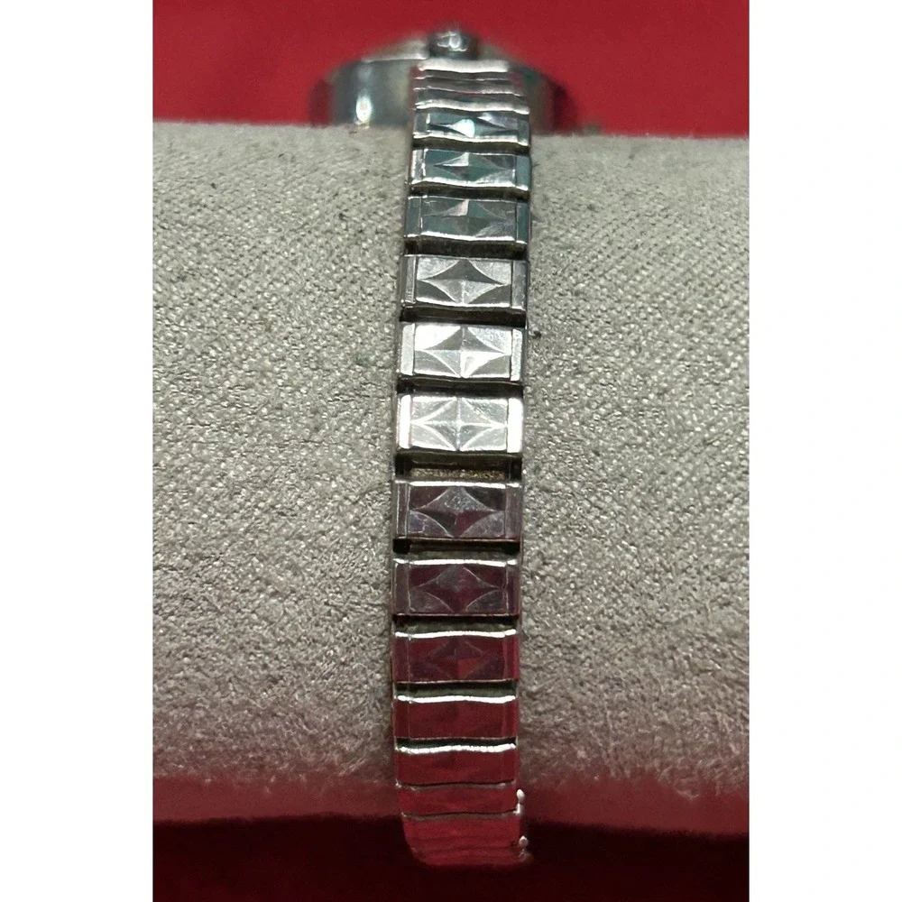 Timex Women's Silver Toned Bracelet Band Blue Dial Analog Watch Wind Up Read